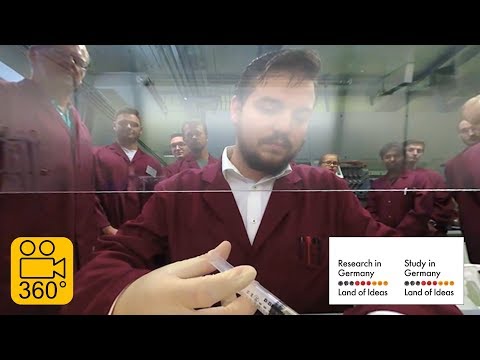 In 360°: Life science lab