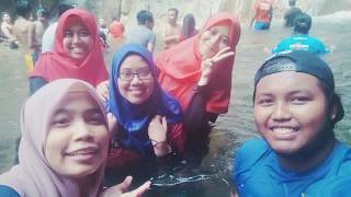 preview picture of video 'Chilling Waterfall |Malaysia|  Classmate Outing | 2017'