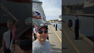Selfie with the World's Best Cruise Ships! 🛳️🤳