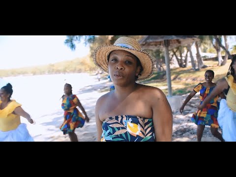 NOU LAMOUR - SISTA SOPHIE  [CLIP OFFICIEL]