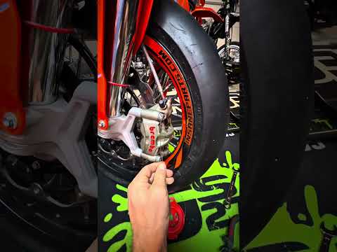Tuto : freiner ses visses pour la compétition ! 😋🙌🏻#tuto #mecanique #supermoto #supermot #50cc