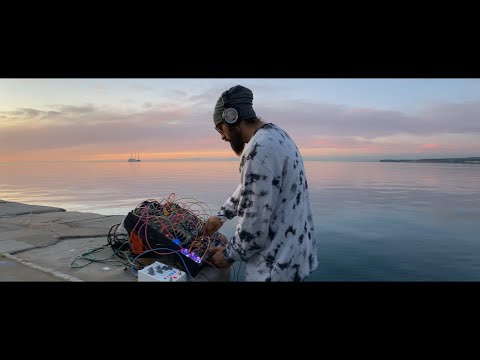 Luxas - Triglav (Special Modular synth live performance for Speakerheads Festival in the Metaverse)
