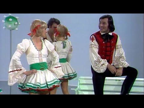 Karel Gott - Csak egy kislány/Der süße Wein, das heiße Blut/Egy cica, két cica (Maďarská Suita) 1972