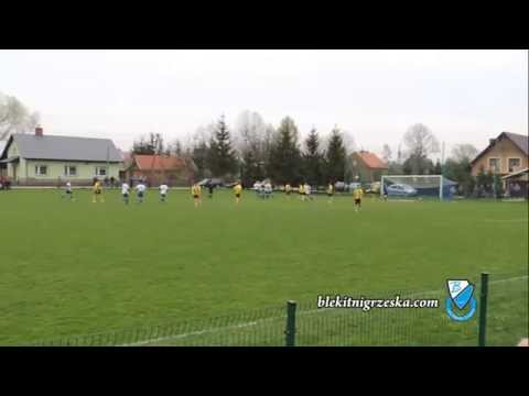 Błękitni Grzęska - Santos Piwoda 05 04 2014 bramka  Sławomira Solarza na 1 do 1