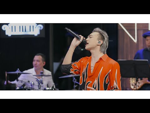 Vụt Tan - Soobin Hoàng Sơn | Music Home (LIVE)