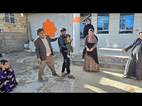 Pourya wants to force Fatima and her son to get married, but the grandfather stops her.