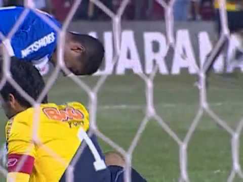 Atlético-PR 2 x 1 Cruzeiro pela 17ª rodada do Brasileirão 2011 - Melhores momentos