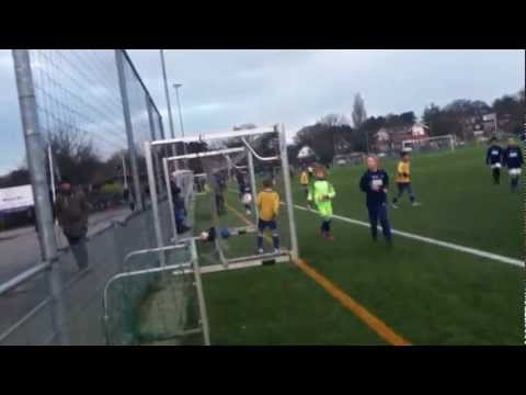 RCH F1 - Odin F2; voorzet Dimitri