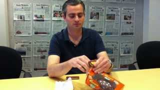 preview picture of video 'Dine 909: Reese's Peanut Butter Egg review'