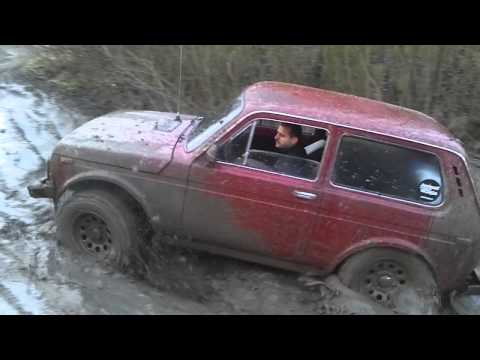 Poligon Cienin 06.01.2014 wąwóz zjazd ŁADA NIVA