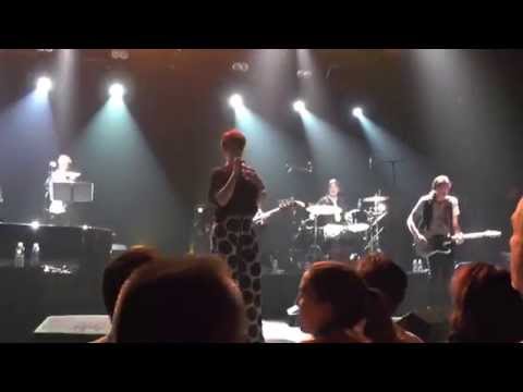 Robin McKelle & The Flytones - Take Me To The River / Good And Plenty (Le Bataclan, March 25th 2014)