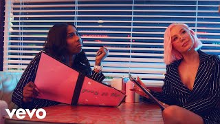 Iggy Azalea - F*ck It Up (Official Music Video) ft. Kash Doll