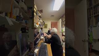 Download lagu 'Watch Out Uber Eats:' Grandparents Get Delivery App Tutorial mp3 Download lagu 'Watch Out Uber Eats:' Grandparents Get Delivery App Tutorial mp3