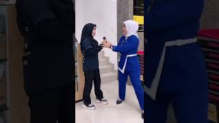 Download lagu Ketika lihat duit jatuh 🤣🤣🤣 #shorts mp3