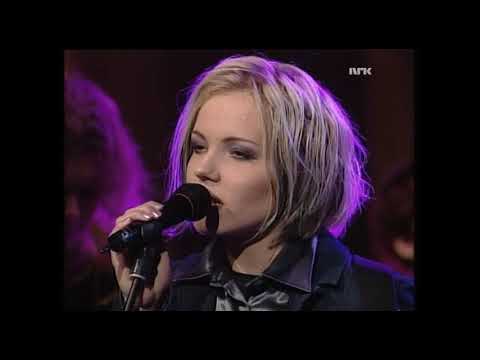Lene Marlin - Sitting Down Here (Live)