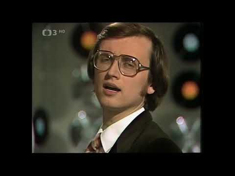 Mlád, tak divně mlád  *  zp.  P. Bartoň  *  orch.  K. Vlacha  * ČST 1982