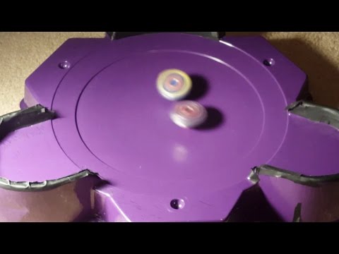 Doomscizor vs Valtryek | Beyblade Burst