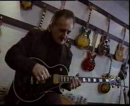 Jan Akkerman about the Gibson L5 and the Gibson Les Paul [with subtitles]