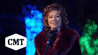 Amy Grant Performs &quot;Tennessee Christmas&quot; | CMT&#39;s A Tennessee Kind of Christmas