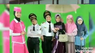 Download lagu KUMPULAN FOTO SANTRIWATI KUN ANTA#BUTET#AYU#LILIS#AMALIA#NAJWA#DINDA#SINETRONKUNANTA mp3
