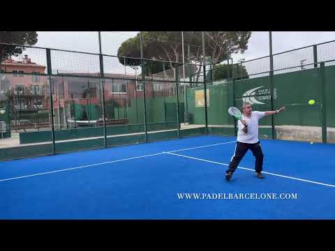 Benoit en stage de padel à Barcelone