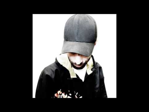 Macro Marco feat. Turi & Compari -Rispettamelo- (Roots)