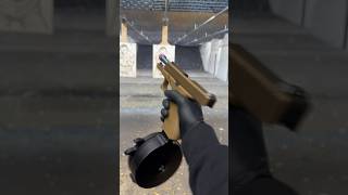 GLOCK 19X with threaded barrel WITH 50 round drum