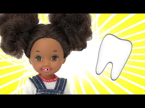 Little Elli Loses A Tooth! Barbie Sisters |  Naiah and Elli Doll Show #10 Video