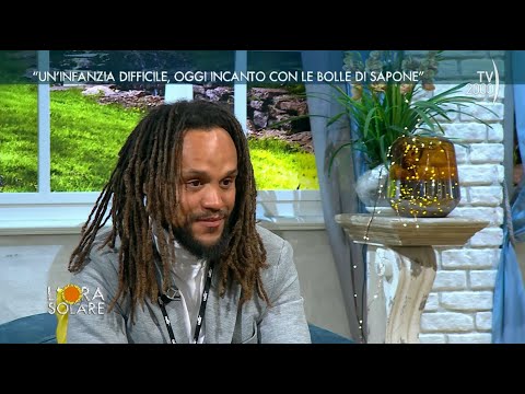 L'Ora Solare (TV2000) 4 aprile 2023 - "Un'infanzia difficile, oggi incanto con le bolle di sapone"