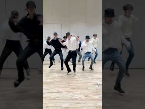 ENHYPEN (엔하이픈) X TAYO - 'BILLY POCO' Dance