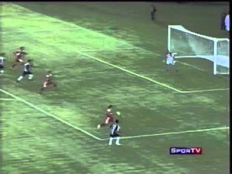Tchô - Atlético 4x1 Uberaba - Mineiro 2009.mpg