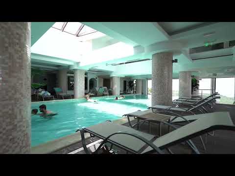 Piscina interioara