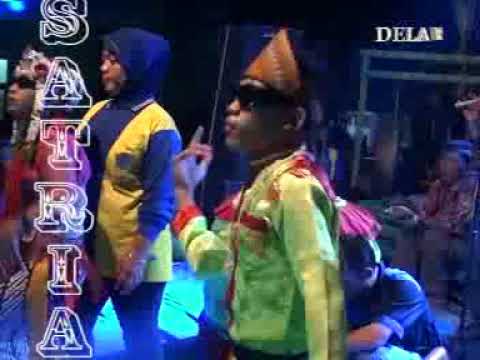 Sintren SAtria Nada (Awul-Awul Abang) Live Songgom