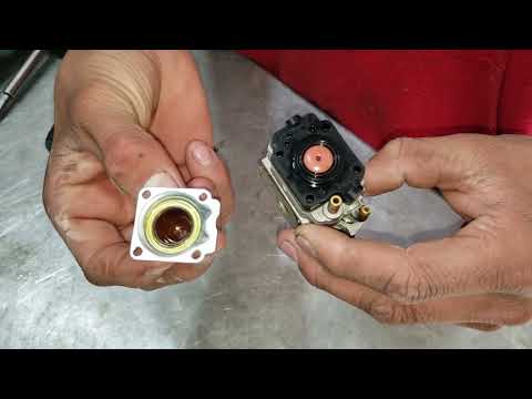 How to clean a 2-stroke carburetor?