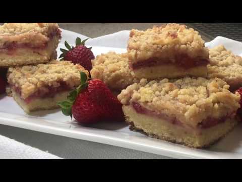 HOW TO MAKE STRAWBERRY CRUMB BARS/ CAKE || IN THE KITCHEN WITH LYNN