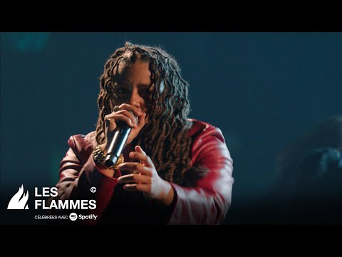 Meryl performe un medley en live (ft. DJ Tutuss, Lamasa, Noelia, Shannon & Yozo) | LES FLAMMES 2025