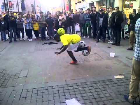 Football Freestyle in Manchester Town Centre
