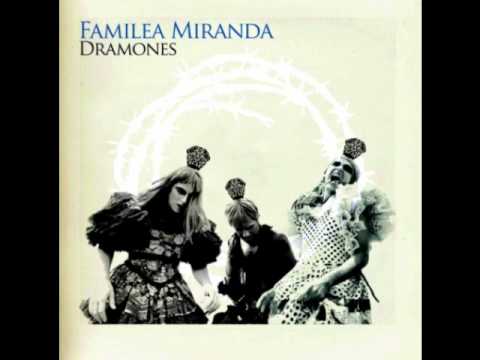 Familea Miranda - Mujer Metralleta