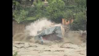 preview picture of video 'House collapsing at Uttarkashi,Uttarakhand,India'