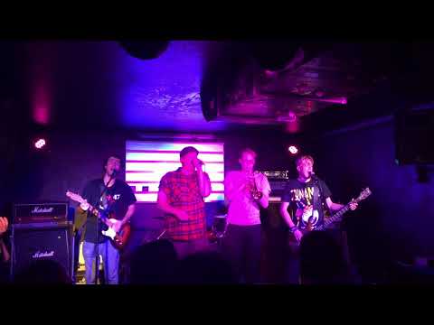 Rock das Tube 2.0 mit Sinnfrei