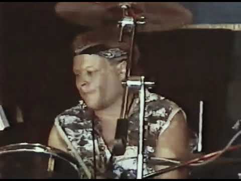 AKACIS - Liepājas Dzintars 1990.g. augustā 4. Dziesma - PRIEKA BRĪDIS