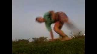 preview picture of video 'treino pesado de capoeira'