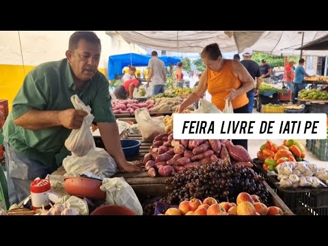 Feira livre de iati Pernambuco e um centro de comércio popular e cultura 