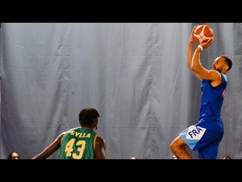 Retour en images sur le match amical 🏀 Sénégal  🇸🇳 vs France 🇫🇷 disputé à l’INSEP de Paris.