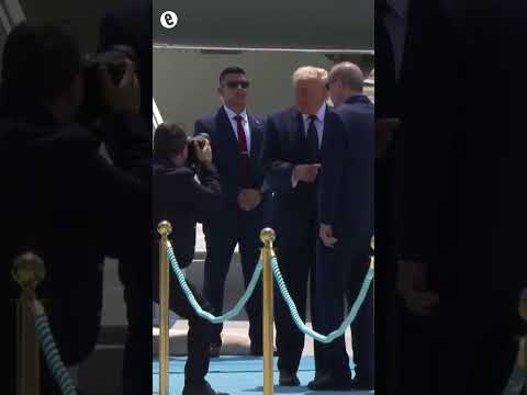 Trump Türkiye'de: Erdoğan havalimanında törenle karşıladı