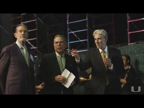 Beam signing celebrates new center at the University of Miami Frost School of Music