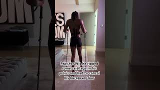 Damn.. Poor Wiz 😓 Pray he has a speedy recovery!! We Love you @wizkhalifa 💜💜