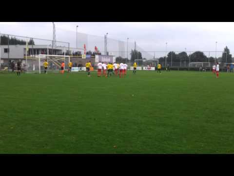 BLC 1 - Heukelum 1, schot Werner de Jong over
