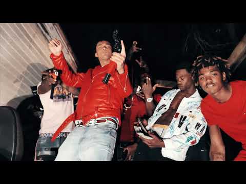 REE43 - (FRONT YARD)