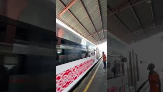 Download lagu Kereta Api Argo Dwipangga tiba di Stasiun Purwokerto mp3